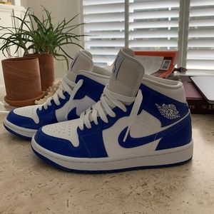 WMNS AIR JORDAN 1 MID 'KENTUCKY BLUE'